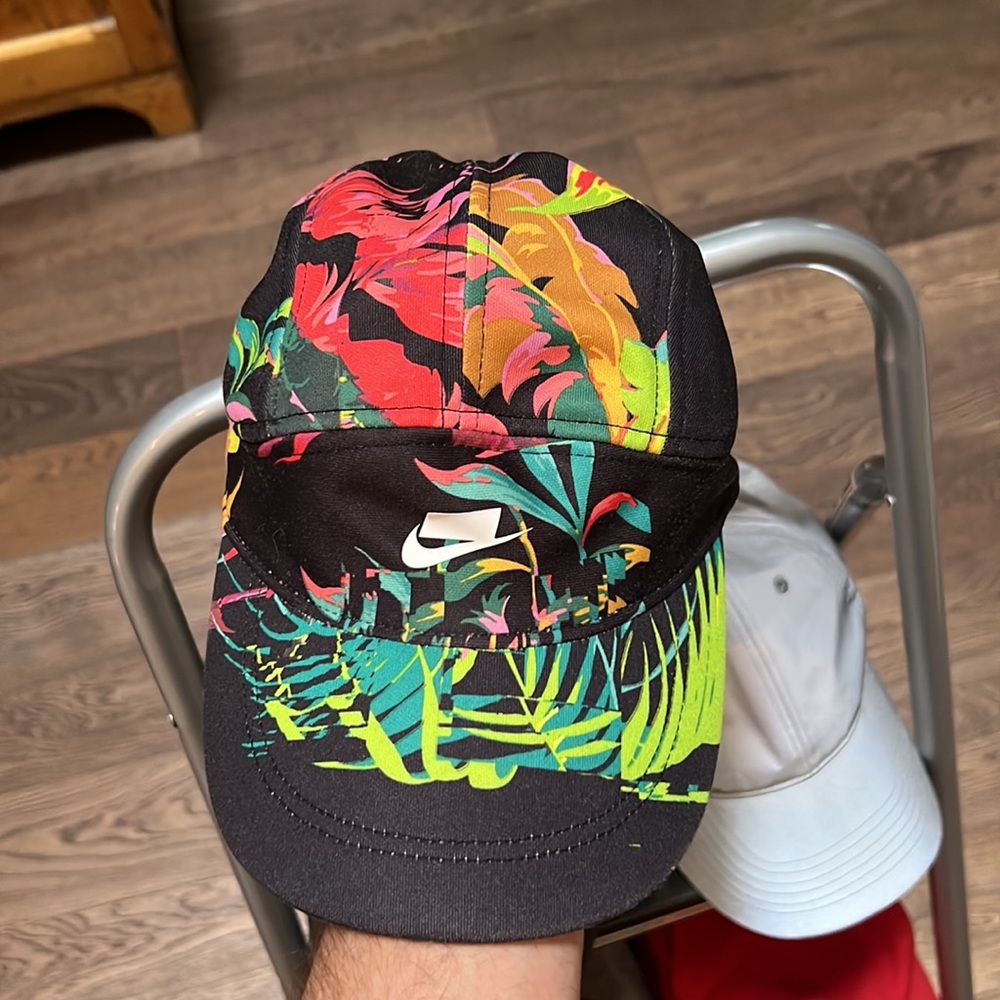Baseball cap collection - Picture 2 of 11